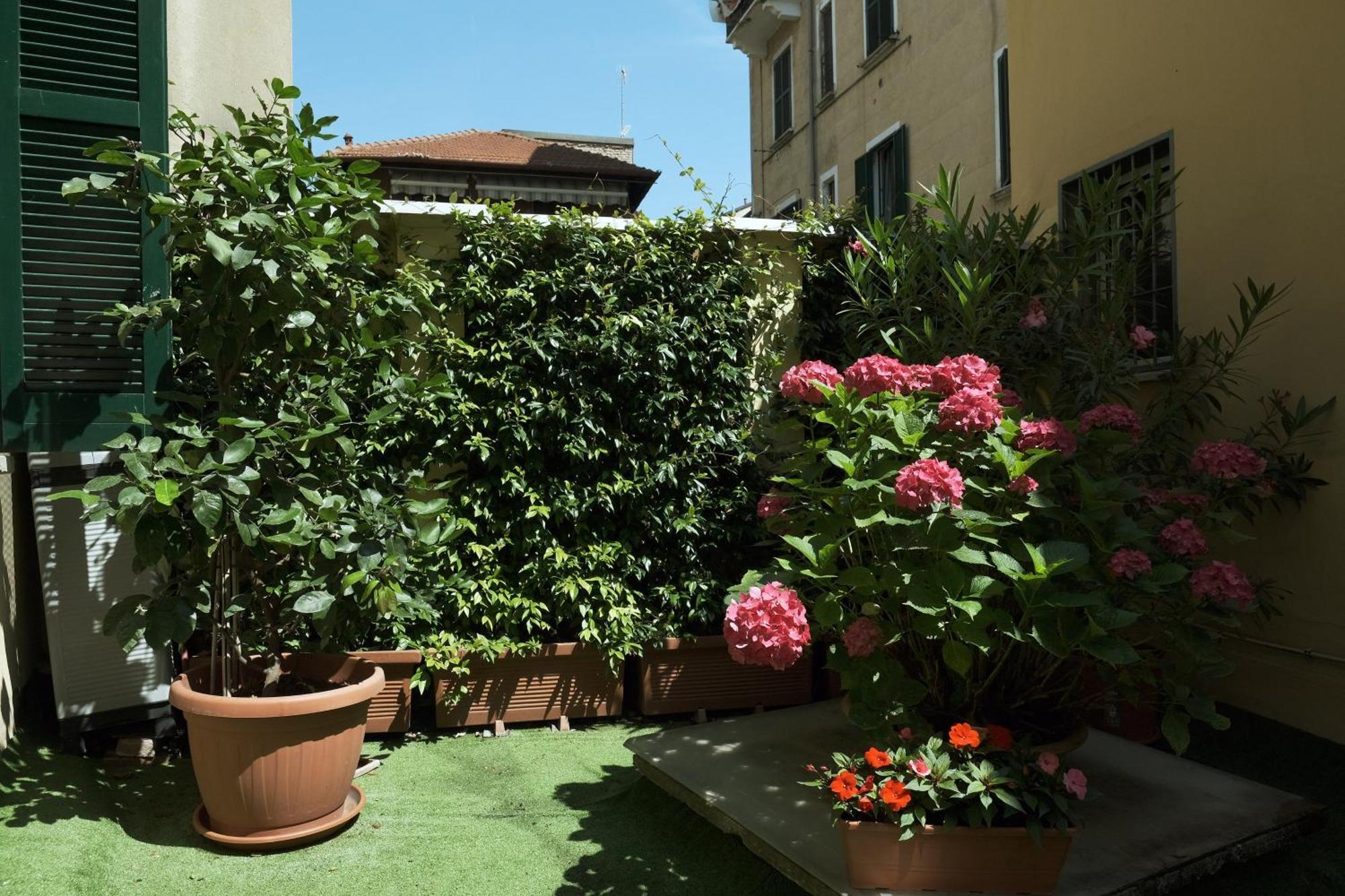 Comecasa Flowery Terraced Apartment Milán Exteriér fotografie