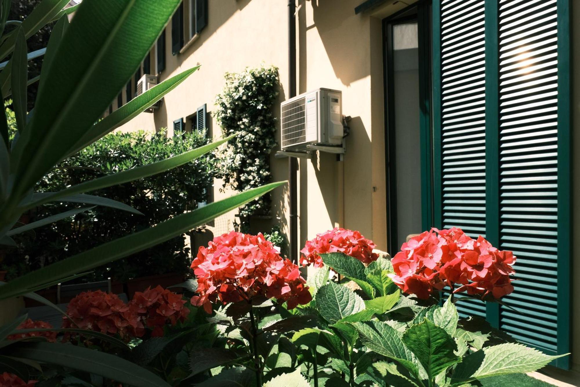 Comecasa Flowery Terraced Apartment Milán Exteriér fotografie