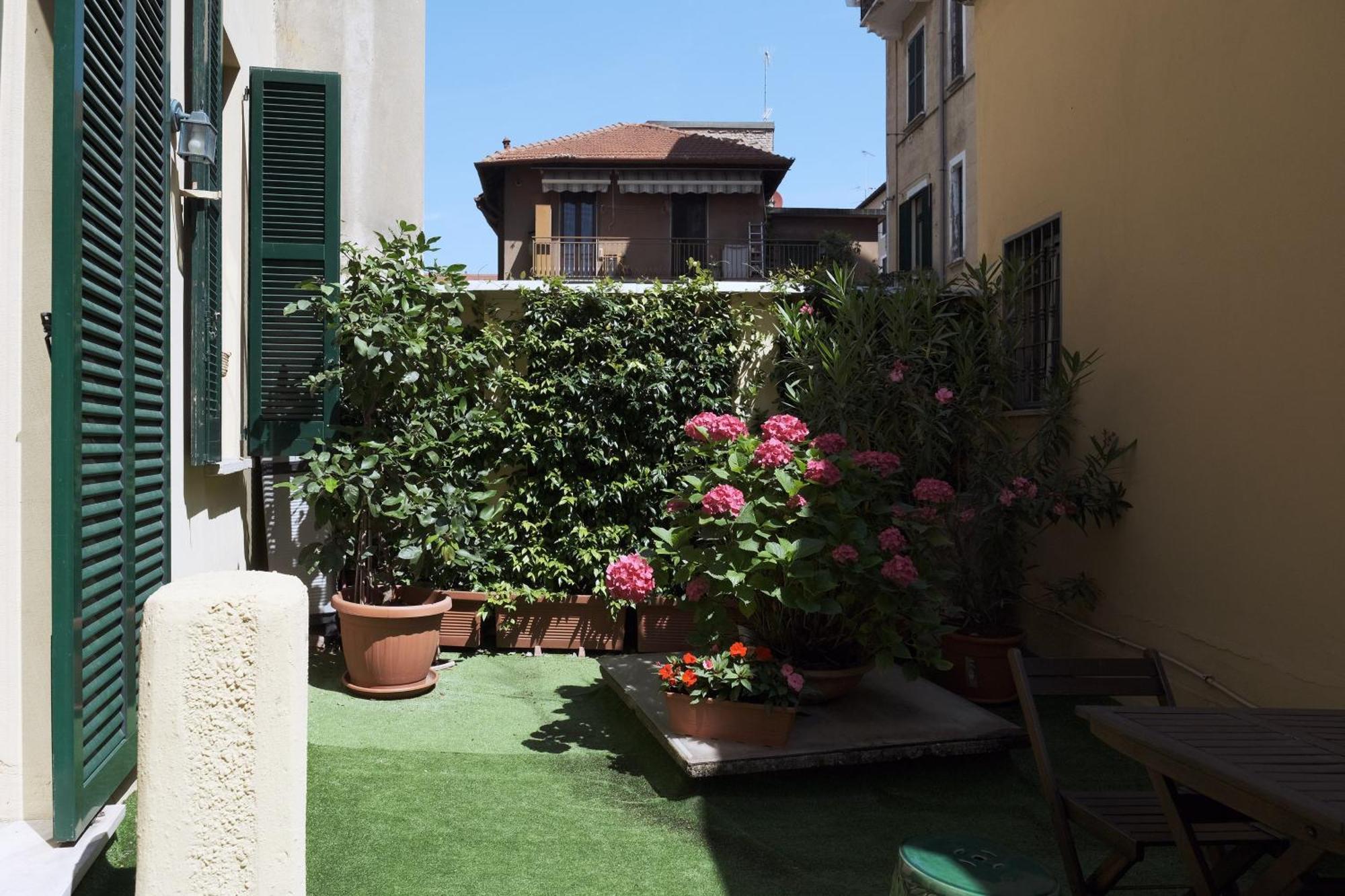 Comecasa Flowery Terraced Apartment Milán Exteriér fotografie